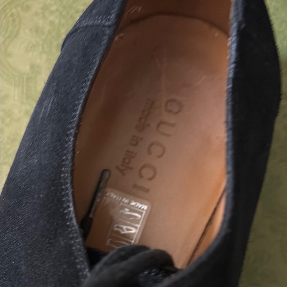 Gucci Men's Black Suede Oxfords - Picture 4 of 8